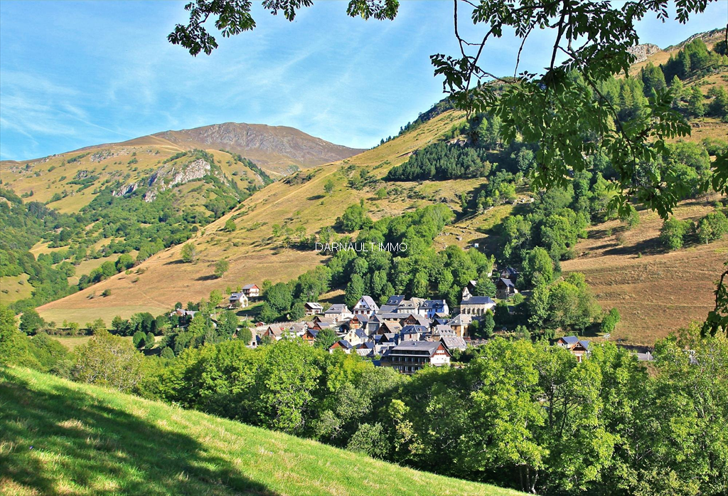 Immeuble 1186 m² · à Bagnères-de-Luchon · 1 186 m² · 1 144 000 €