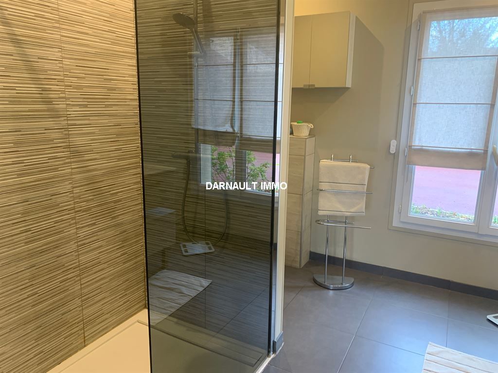 maison 8 pièces en vente sur VOISINS LE BRETONNEUX (78960)