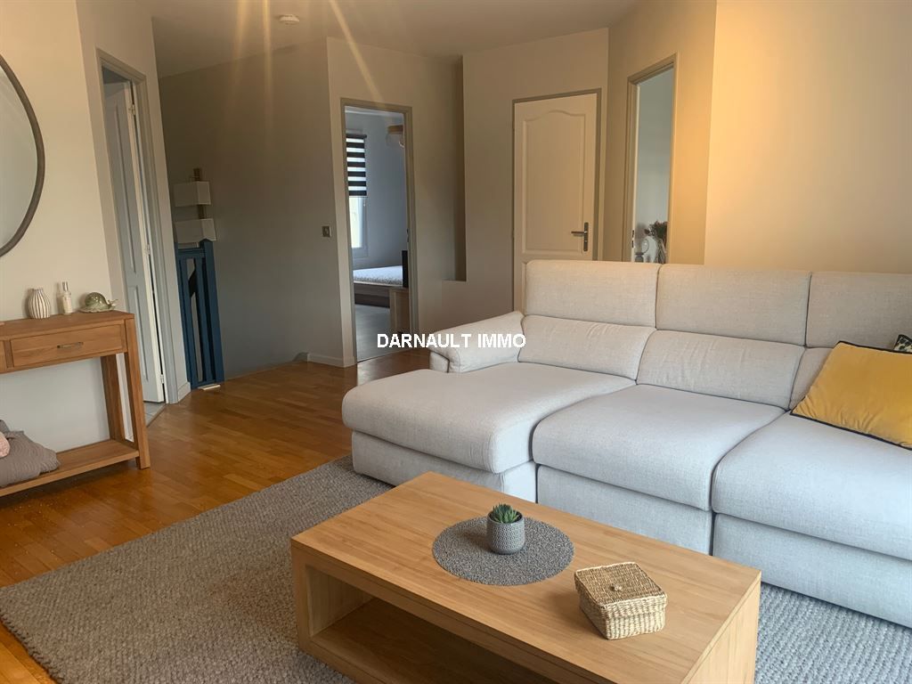 maison 8 pièces en vente sur VOISINS LE BRETONNEUX (78960)