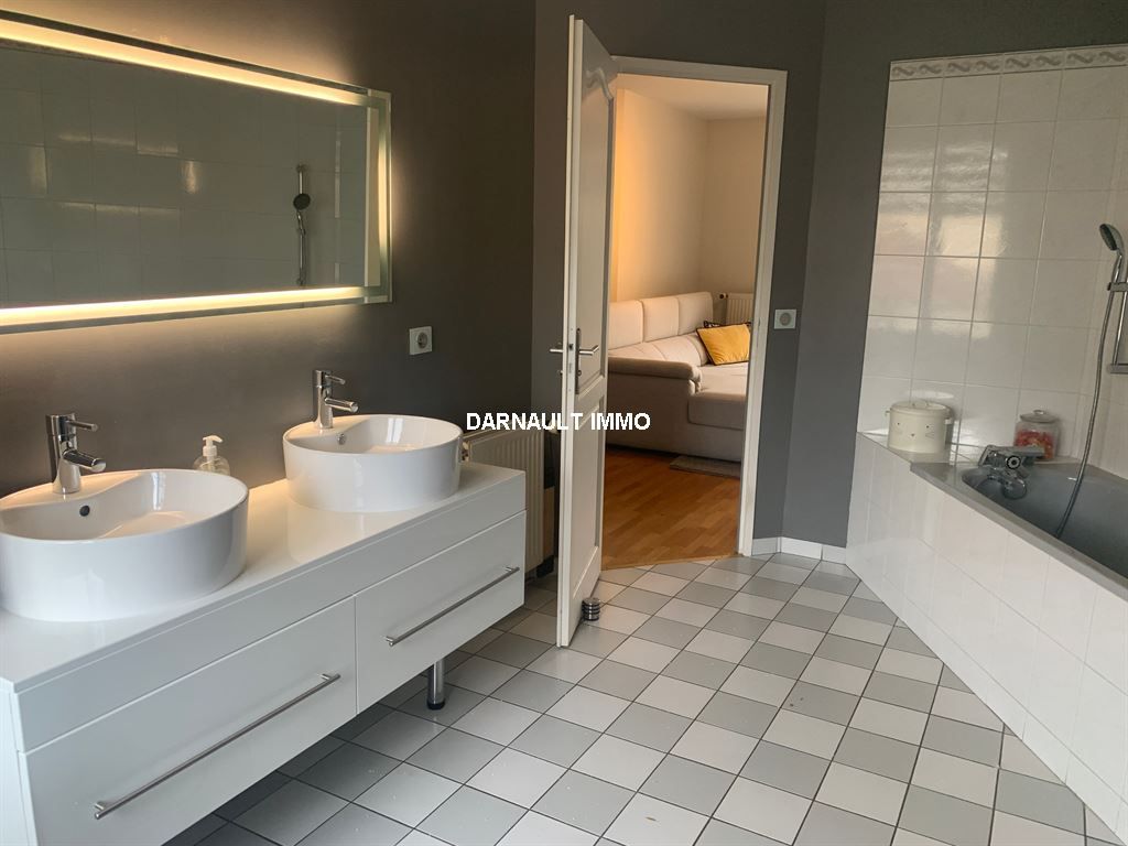 maison 8 pièces en vente sur VOISINS LE BRETONNEUX (78960)